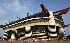 Nice Apartment Near San Siro
